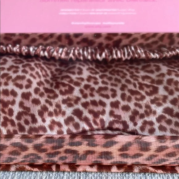 Slip Pink leopard Silk Face Mask